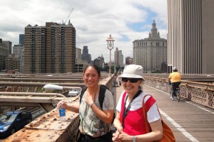 Soon & Ruth på Brooklyn Bridge